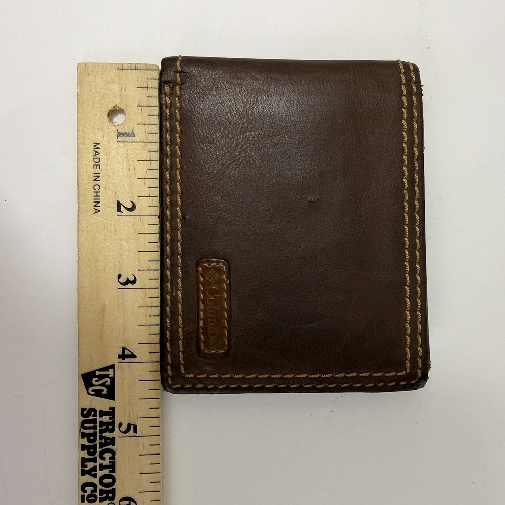 Columbia Brown Leather Bifold Wallet RFID ID Window Card Holder - Picture 9 of 9